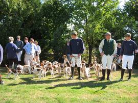 A meeting of Radley College Beagles at Ditchley Farm, Lew in 2003.