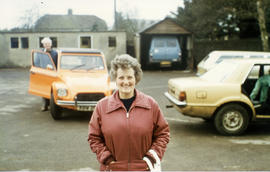 Mrs Ruth Wheeler, sister of Francis Shergold in the background. 1986
