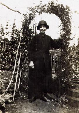 Annie Cooper, William Cooper Hudson's mother