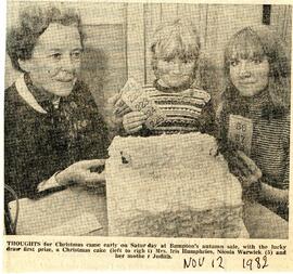 Nov 12Th 1982 Autumn Sale. L-R Mrs Iris Humphreys Nicola Warwick & Mother Judith