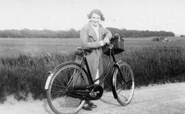 Bertha Waite on the Buckland to Gainfield Road.