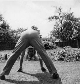 Terry Rouse showing how supple he is