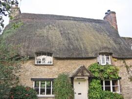 Re-thatching of Blackthorn Cottage, Queen Street 2010