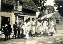 Bampton Morris dancers c1924-5 outside the Elephant & Castle