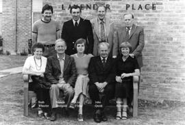 Spajers' Committee, handing garden seat to Lavender Place Flats
